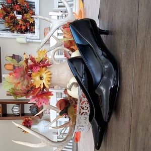 CHARLES by Charles David black pumps Size 8.5 NICE